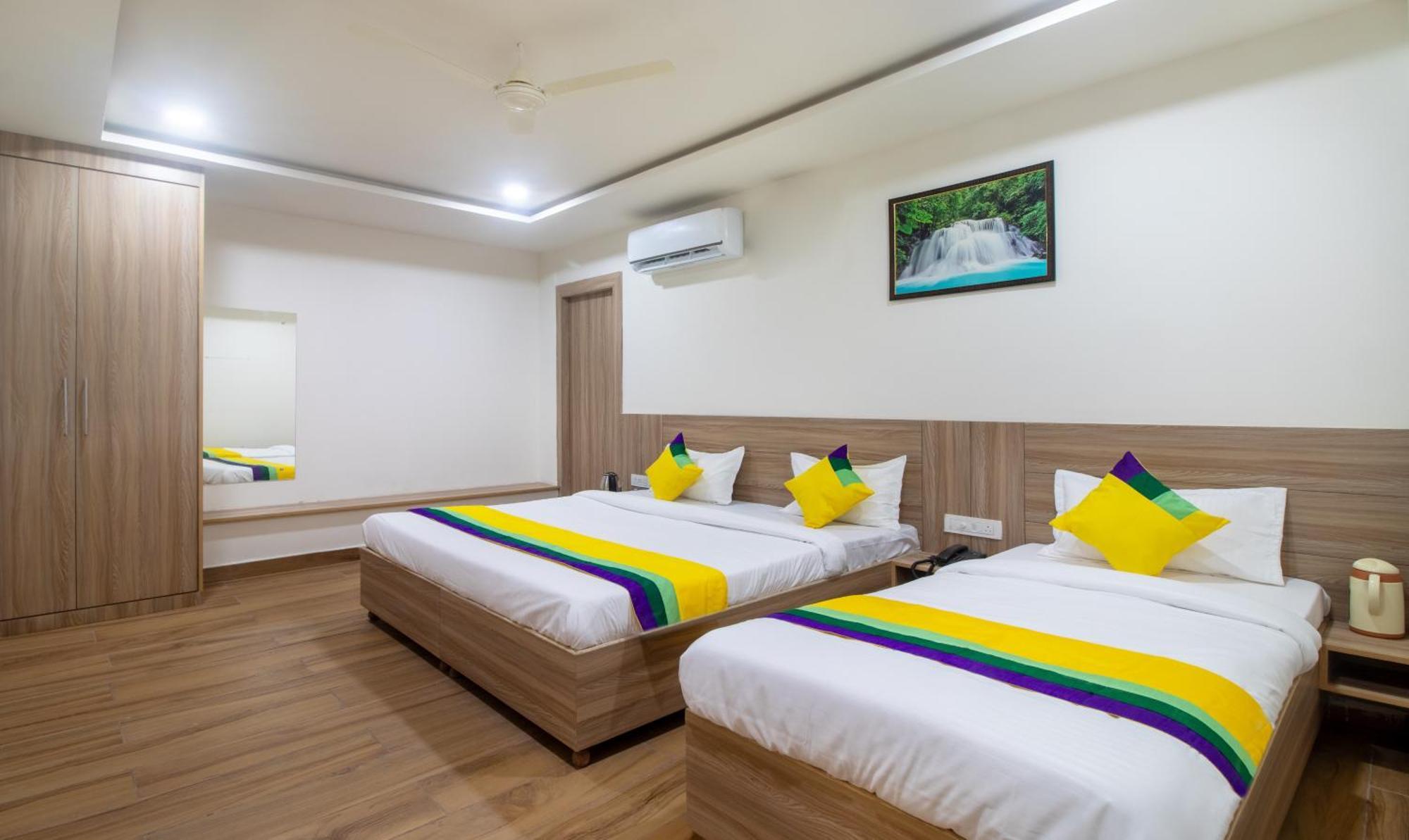 Itsy Hotels Krishna Residency, Govardhan Chauraha 马图拉 外观 照片