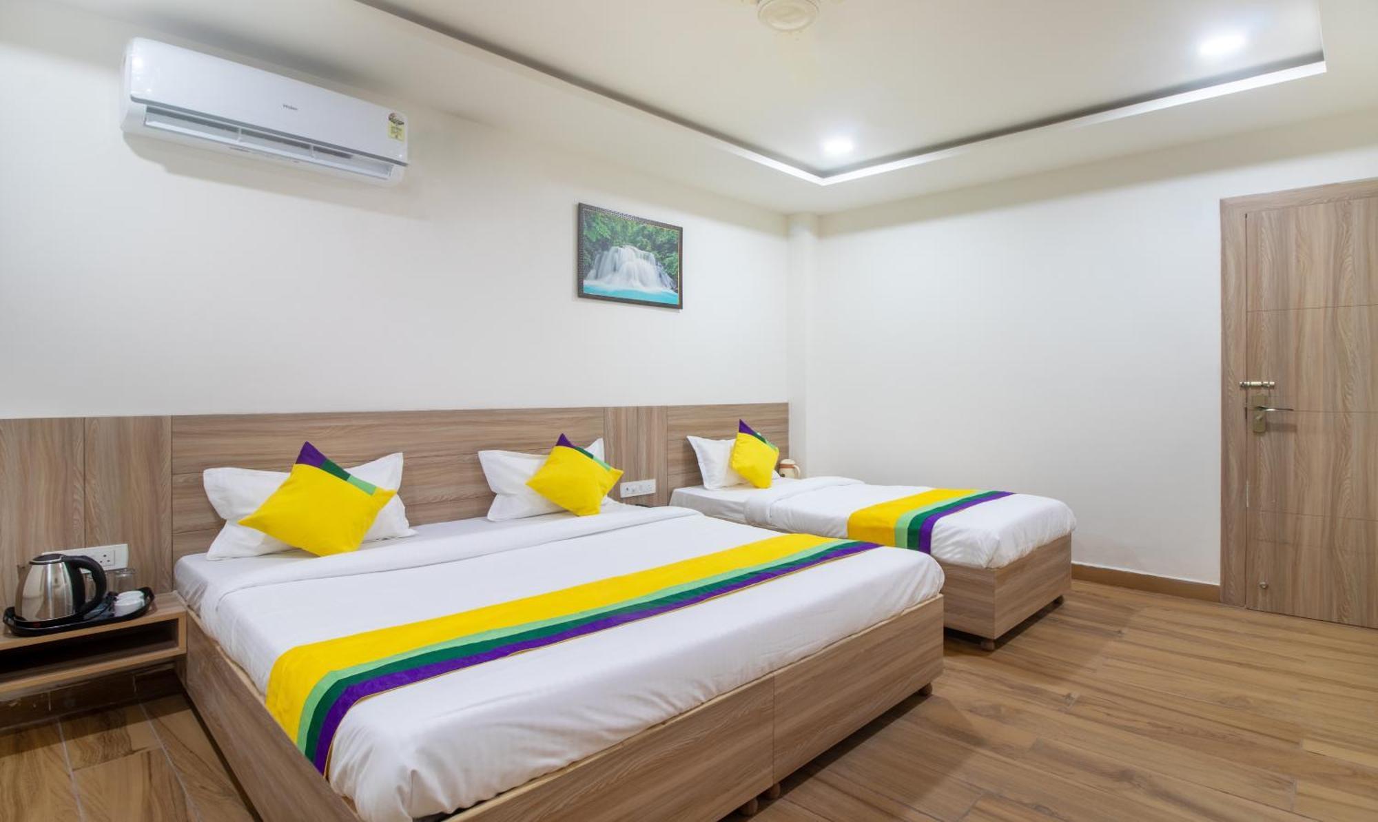 Itsy Hotels Krishna Residency, Govardhan Chauraha 马图拉 外观 照片
